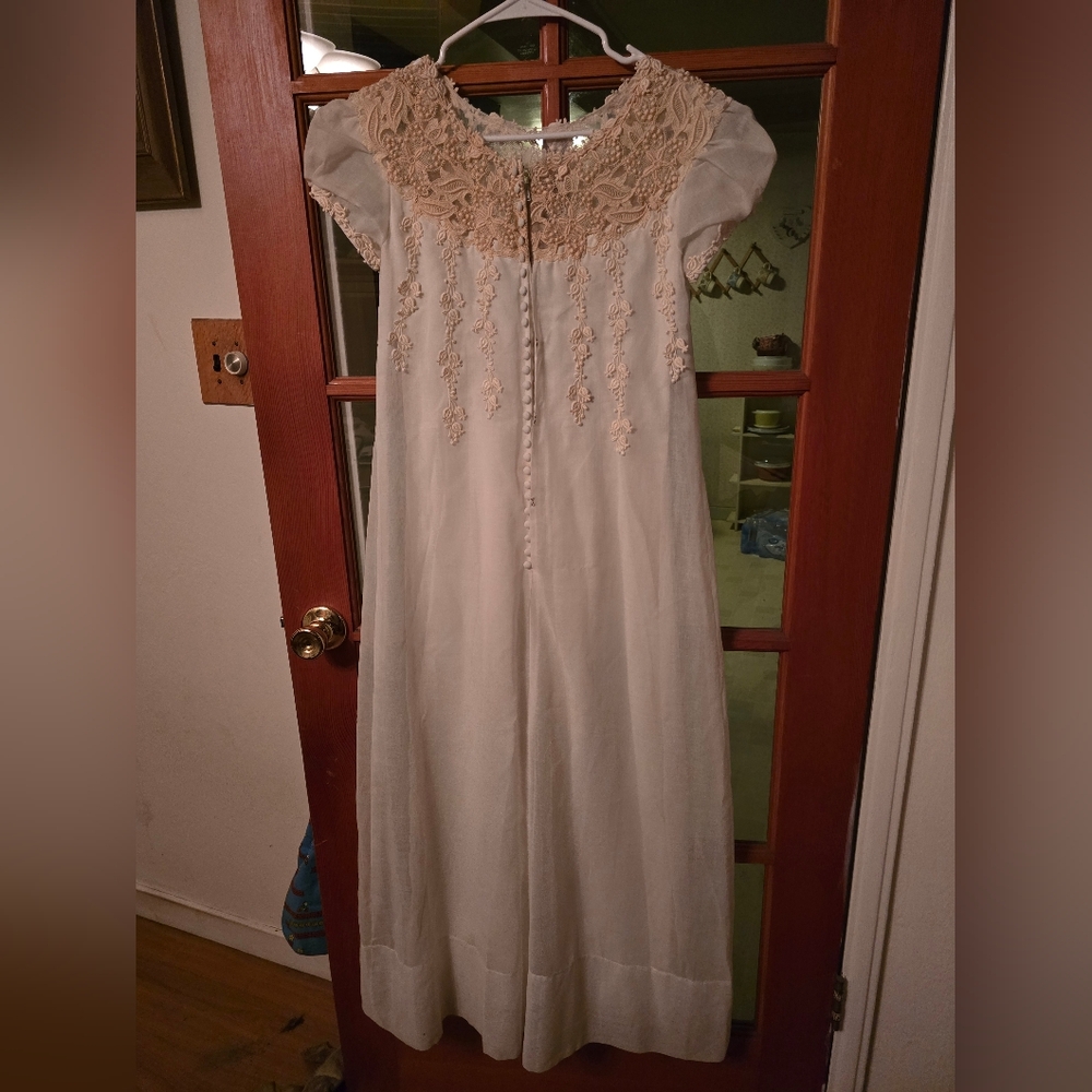 Edwardian Vintage Elegant Cream Lace Dress - Picture 2 of 4